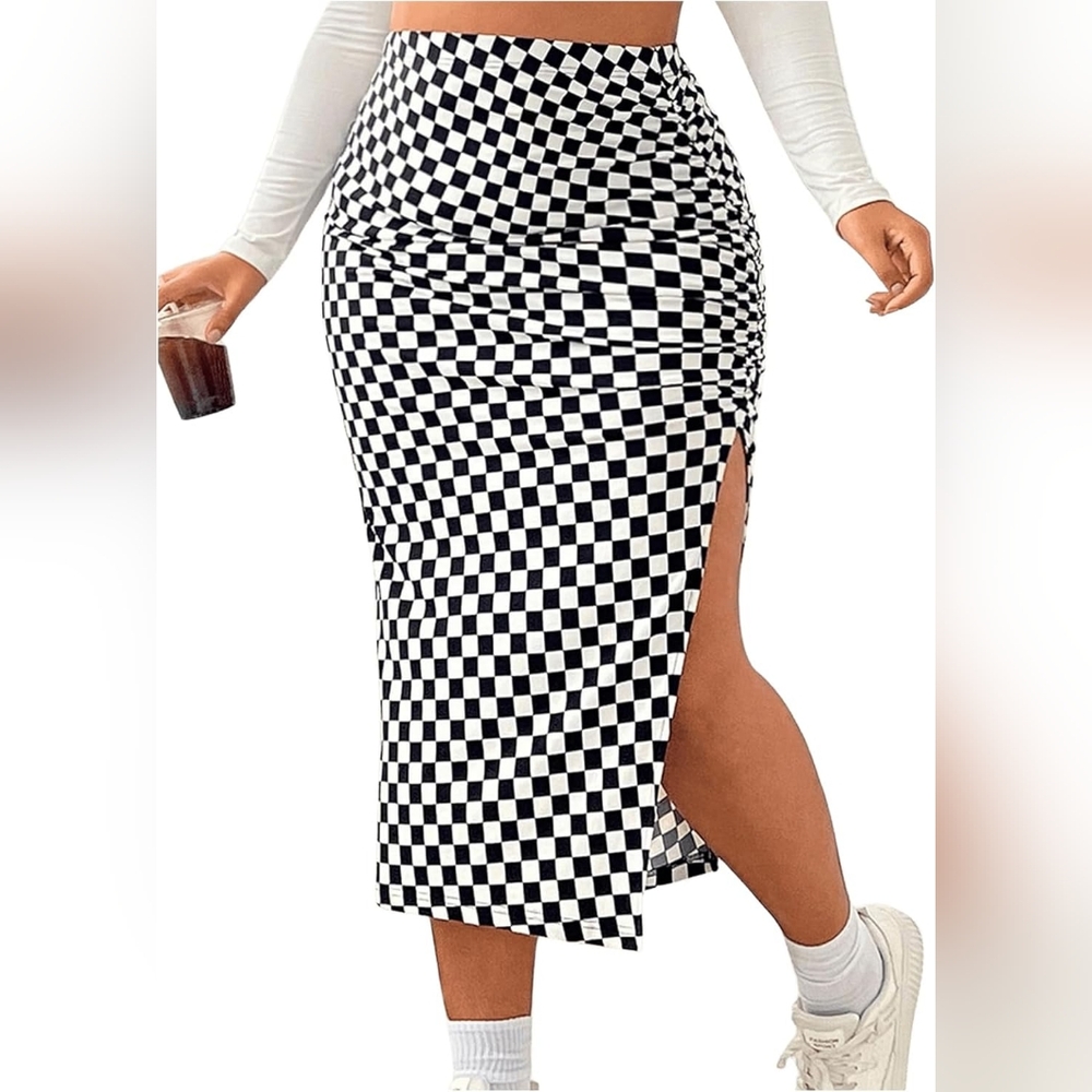SHEIN Monochrome Checkered Skirt Sz M